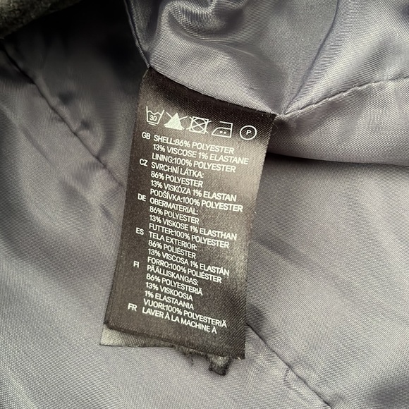 Preloved H&M black coat - Picture 5 of 5